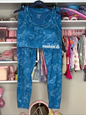 Reebok Teal Patterned Sports Bra and Leggings Set